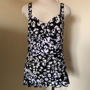 Womens Swimsuit TOP Black and Floral Size 18W RN# 16687 Unbranded